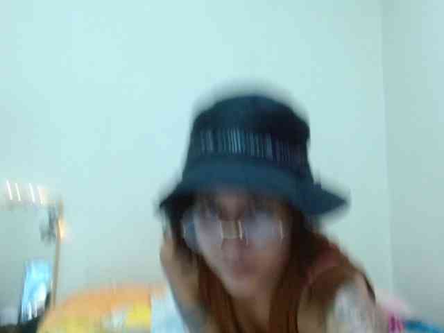 FamilyWoolf webcam