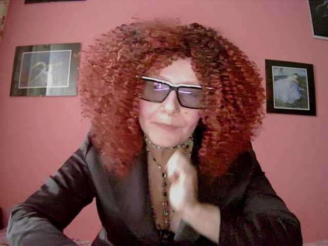 ChristineRed live cam on BongaCams