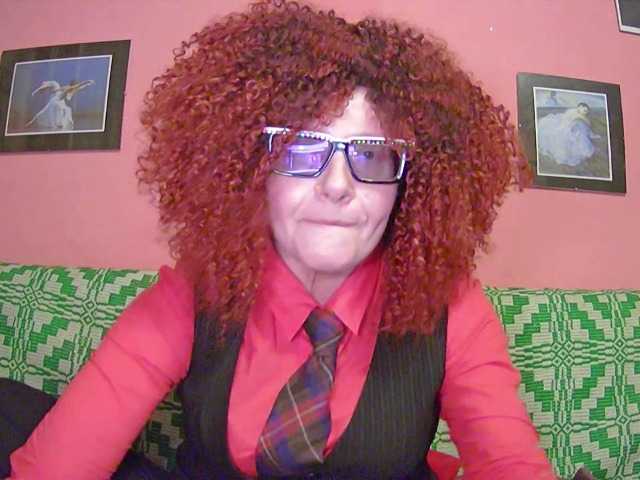 ChristineRed live cam on BongaCams
