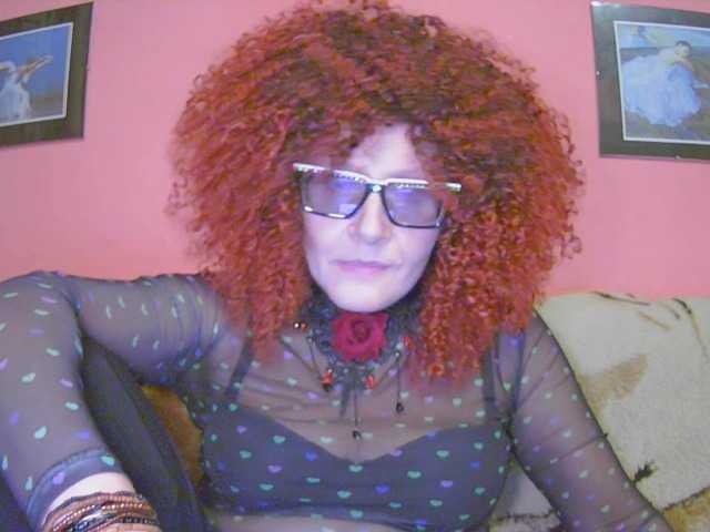 ChristineRed live cam on BongaCams