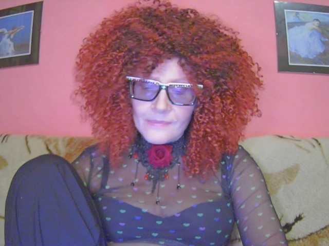 ChristineRed live cam on BongaCams