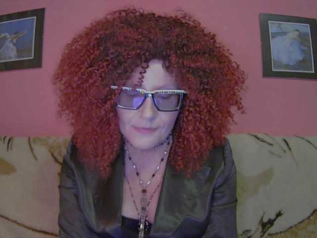 ChristineRed live cam on BongaCams