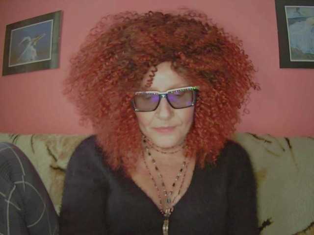 ChristineRed live cam on BongaCams