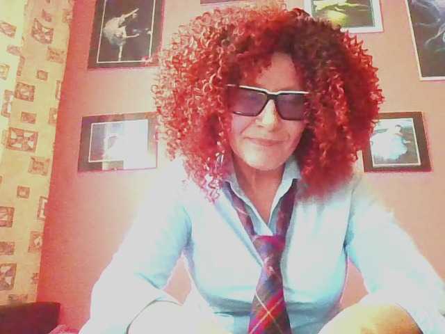 ChristineRed, en directo ahora en BongaCams
