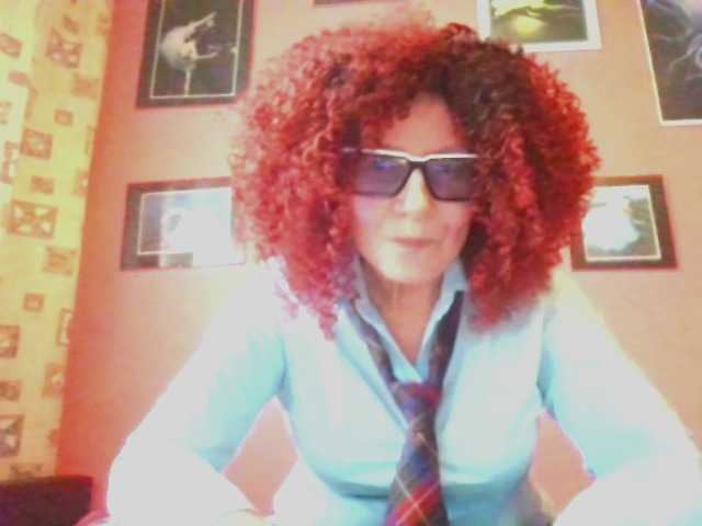 ChristineRed, en directo ahora en BongaCams
