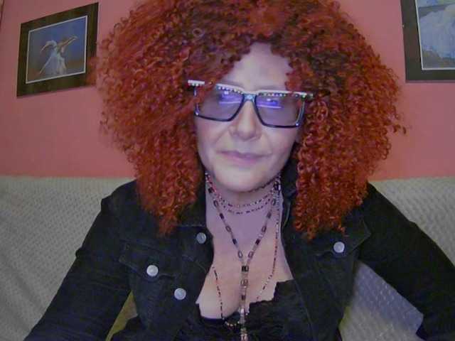 ChristineRed live cam on BongaCams