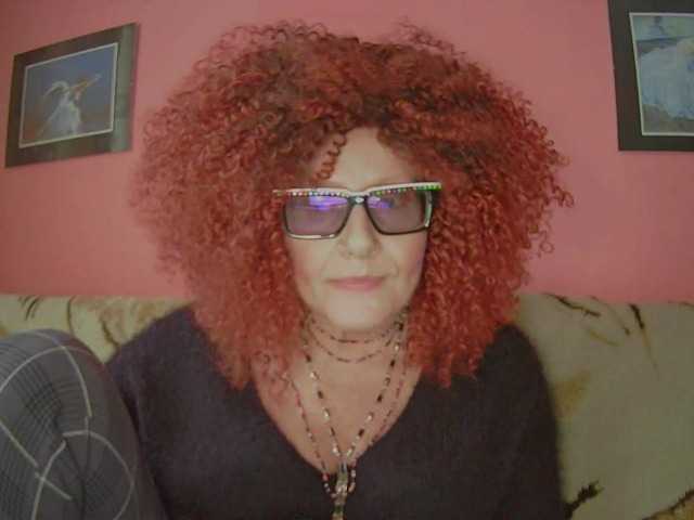 ChristineRed webcam model