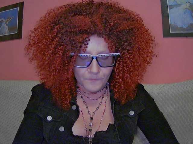 ChristineRed live cam on BongaCams