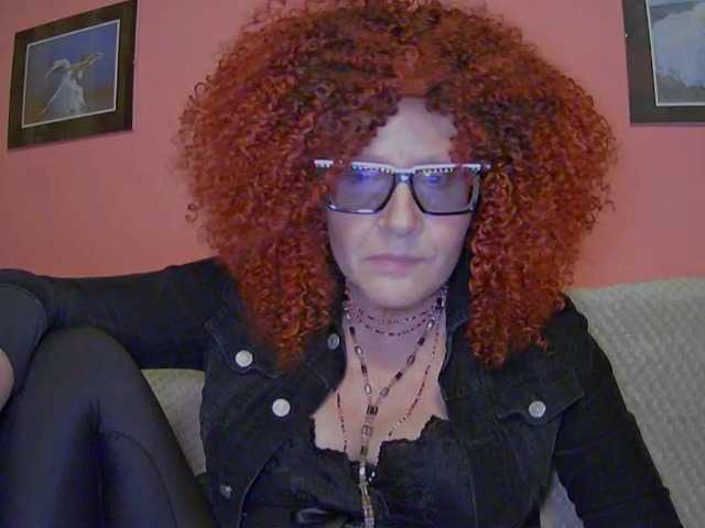 ChristineRed live cam on BongaCams