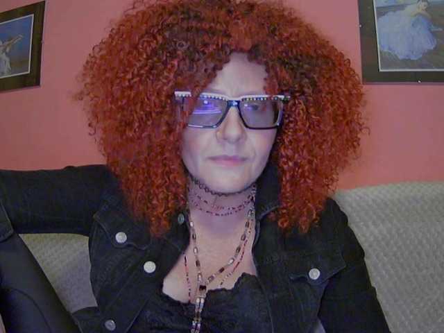 ChristineRed live cam on BongaCams