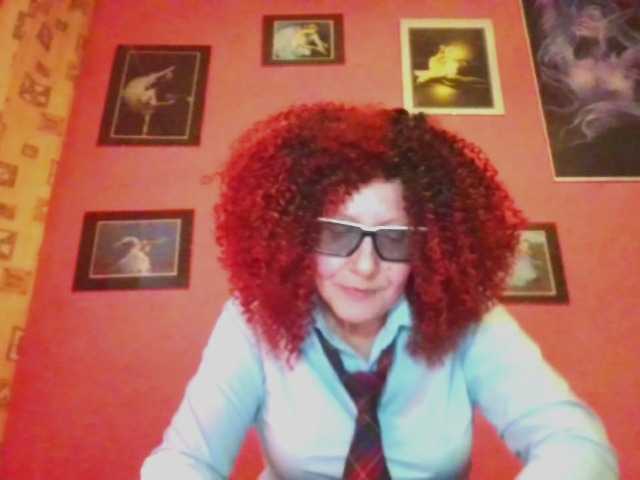 ChristineRed, en directo ahora en BongaCams