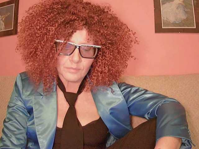 ChristineRed live cam on BongaCams