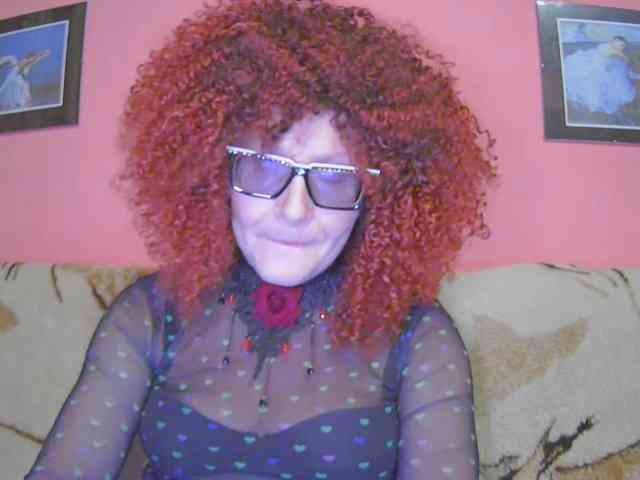 ChristineRed webcam