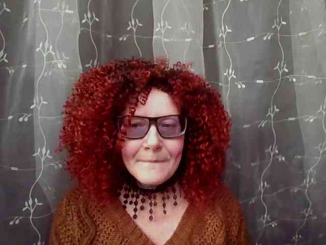 ChristineRed webcam