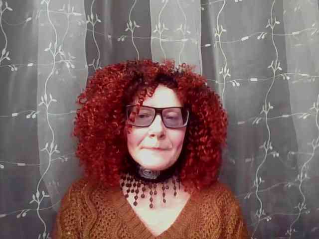 ChristineRed webcam