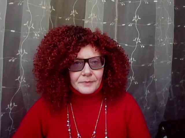 ChristineRed webcam
