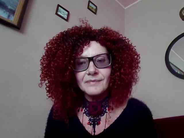 ChristineRed webcam