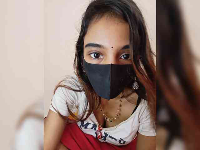 JaraRose22 webcam