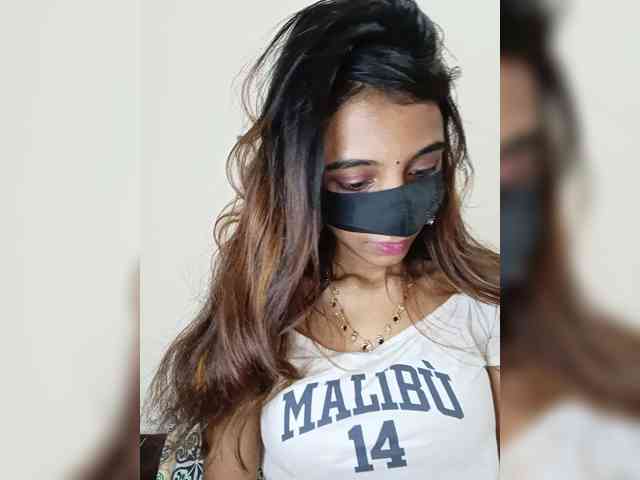 JaraRose22 webcam