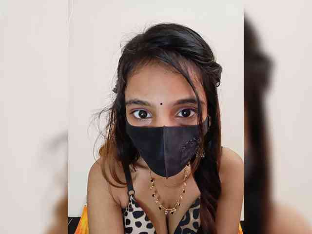 JaraRose22 webcam