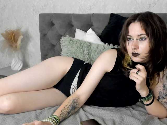 ShadowBellee live cam on BongaCams