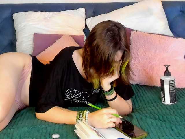 ShadowBellee live cam on BongaCams