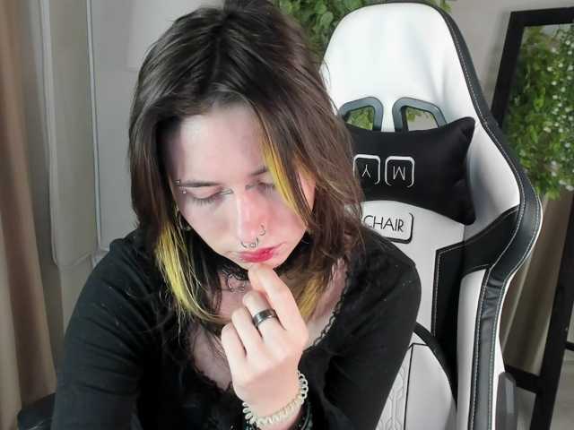 ShadowBellee live cam on BongaCams