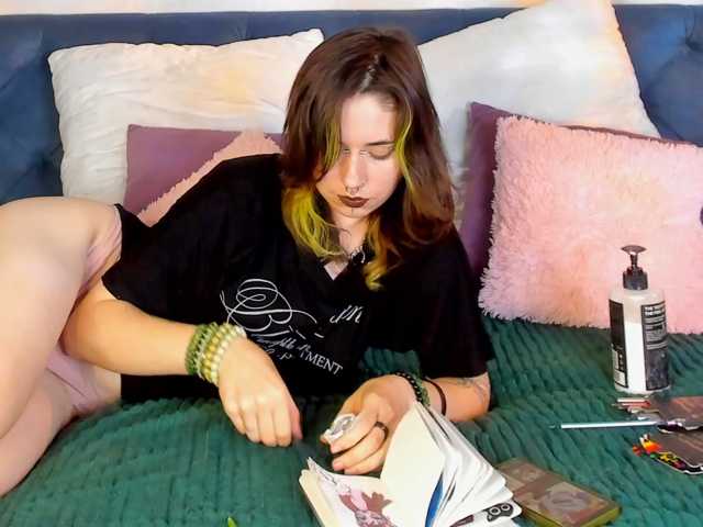 ShadowBellee live cam on BongaCams