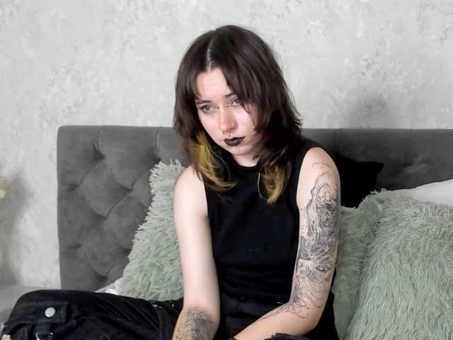 ShadowBellee live cam on BongaCams