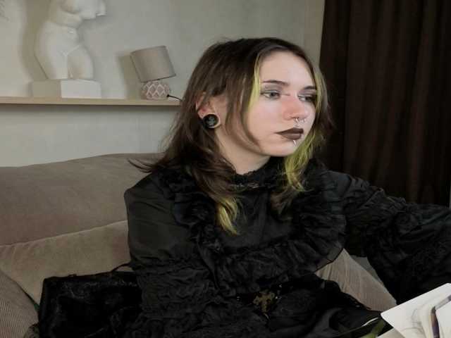 ShadowBellee live cam on BongaCams