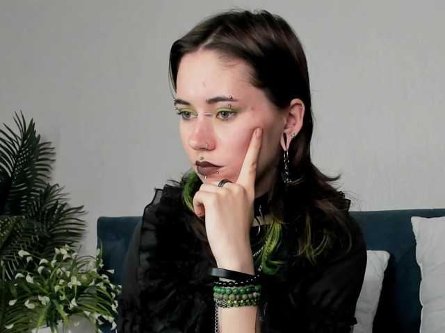 ShadowBellee live cam on BongaCams