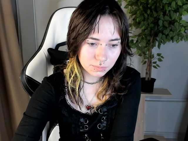 ShadowBellee live cam on BongaCams