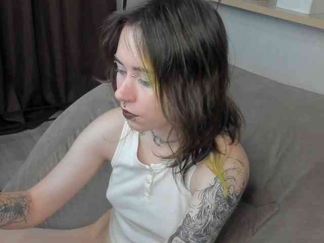 ShadowBellee webcam