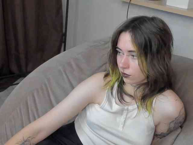 ShadowBellee webcam