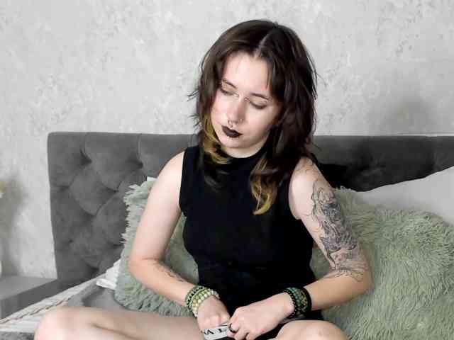 Shadowbellee's live stream