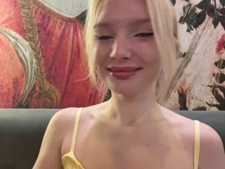 AmmmyInPublic Porn Show