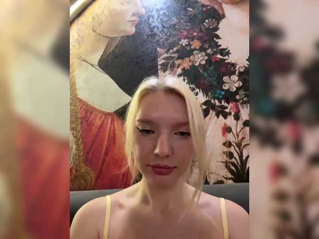 AmmyAlexInPublic live cam on BongaCams