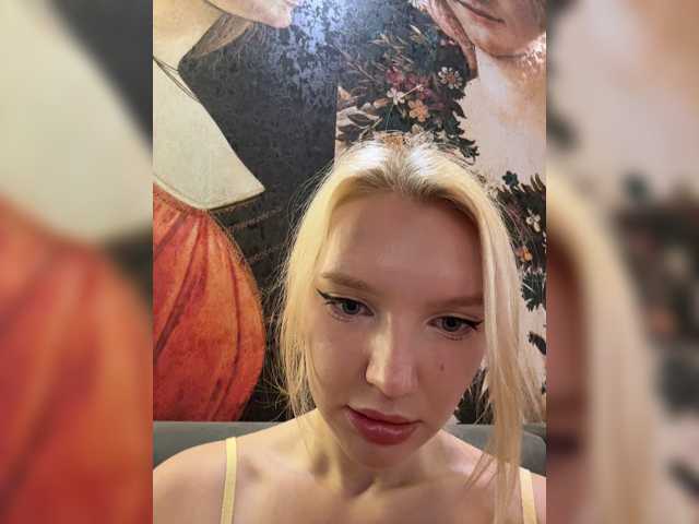 AmmyAlexInPublic live cam on BongaCams