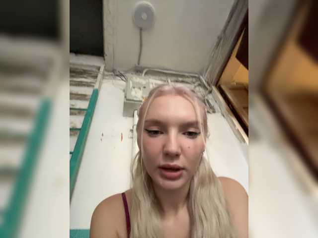AmmyAlexInPublic live cam on BongaCams