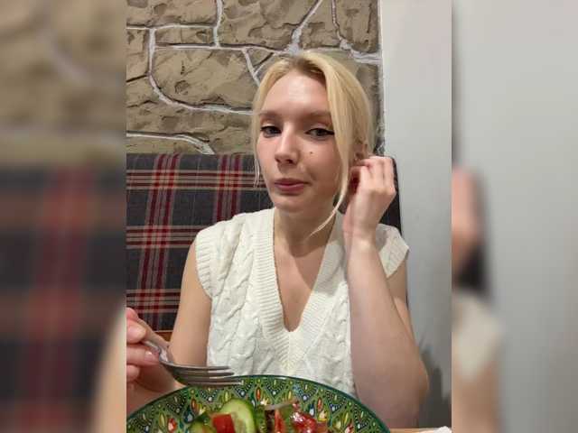 AmmyAlexInPublic live cam on BongaCams