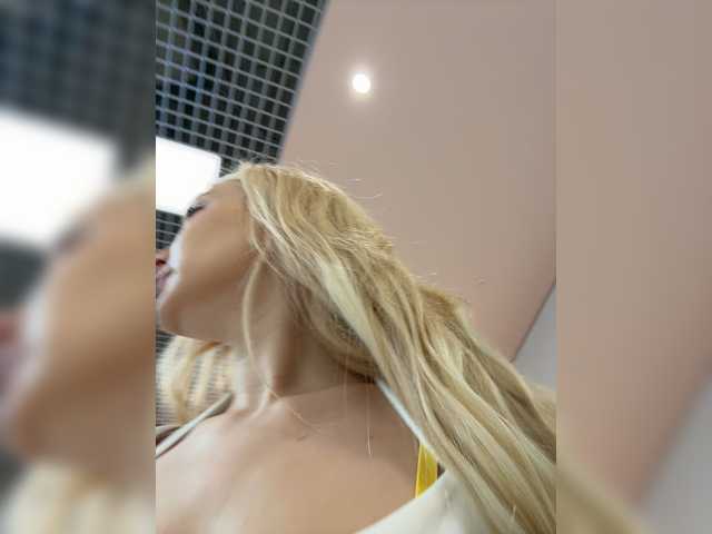 AmmyAlexInPublic