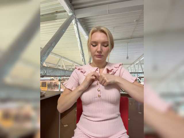 AmmyAlexInPublic