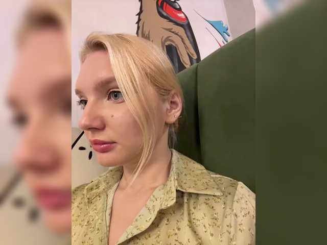 AmmyAlexInPublic live cam on BongaCams