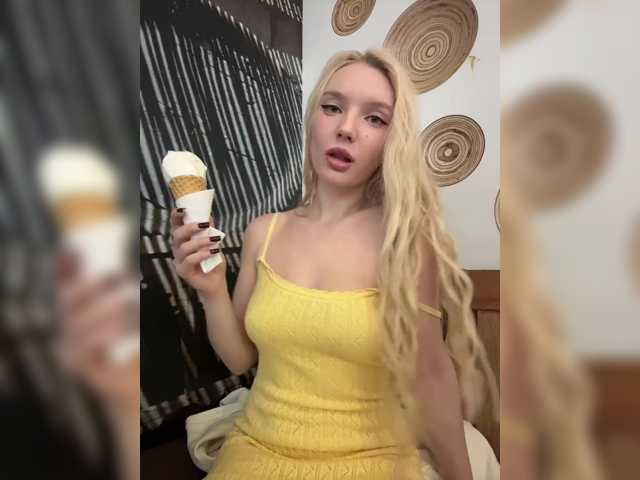 AmmyAlexInPublic