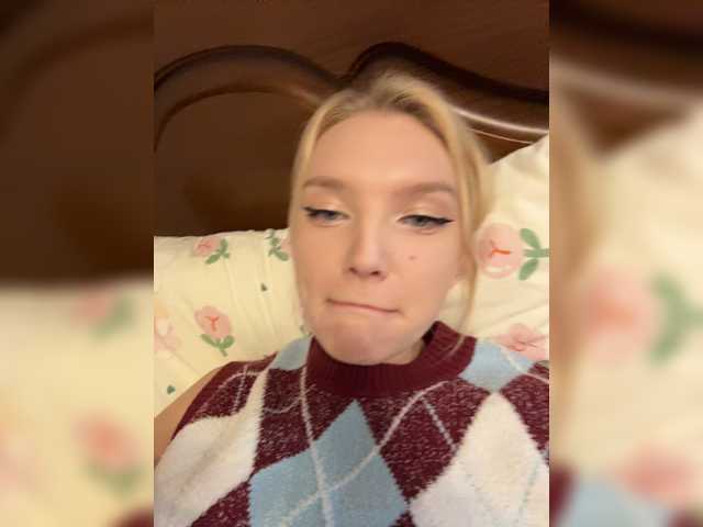 Live трансляция AmmmyInPublic - slutnetki.online