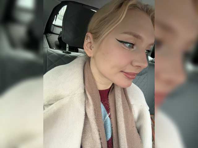 AmmyAlexInPublic live cam on BongaCams