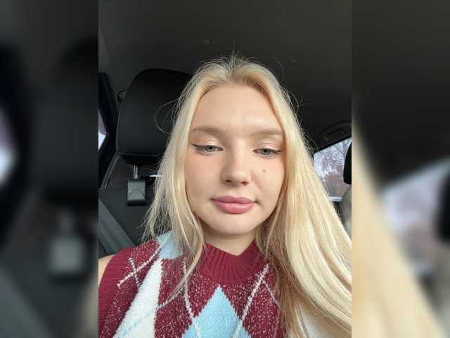 AmmyAlexInPublic live cam on BongaCams