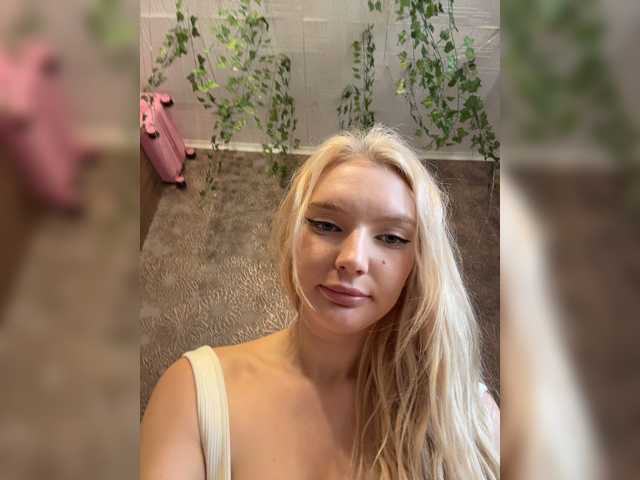 AmmyAlexInPublic
