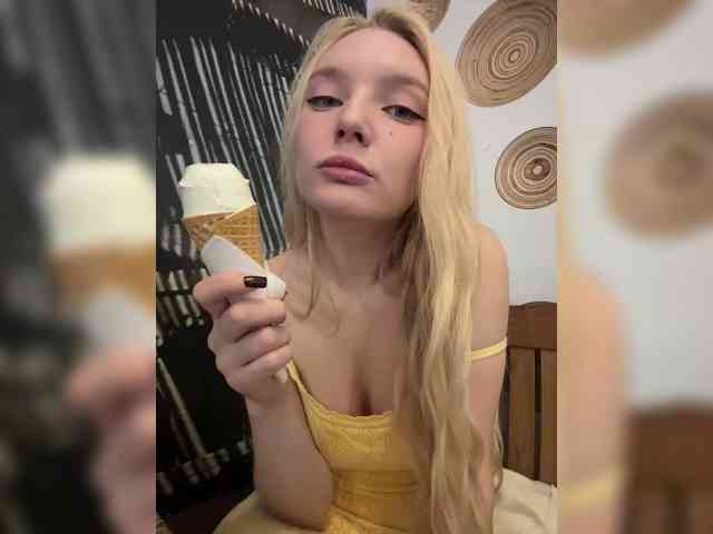 AmmyAlexInPublic