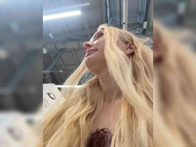 AmmyAlexInPublic